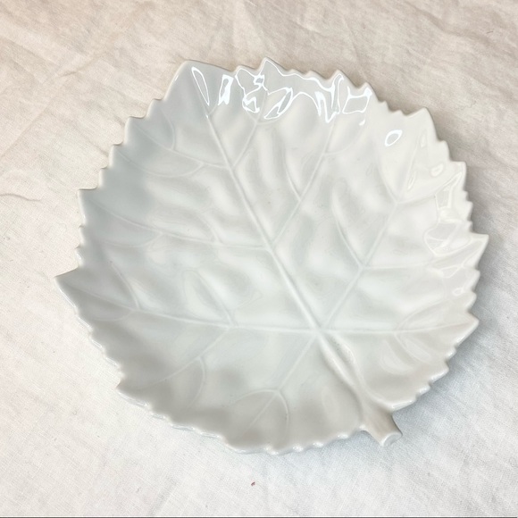 KAISER German White Porcelain Leaf Plate Dish - Picture 3 of 9